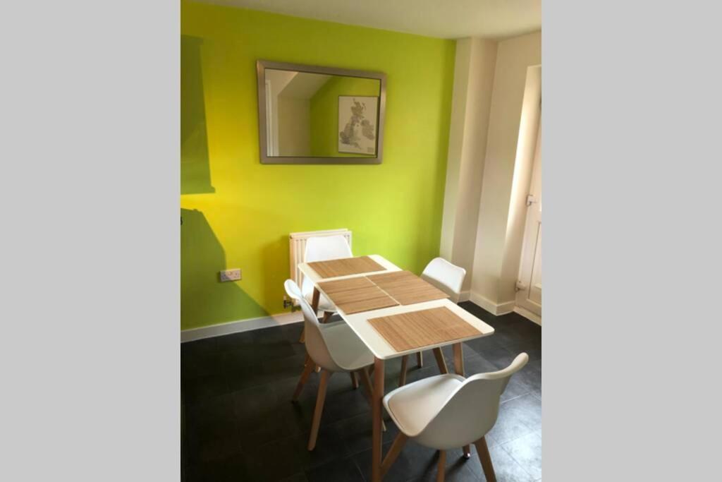 Dudley House **Staycation & Contractors** Sleeps 7 Tipton Zewnętrze zdjęcie