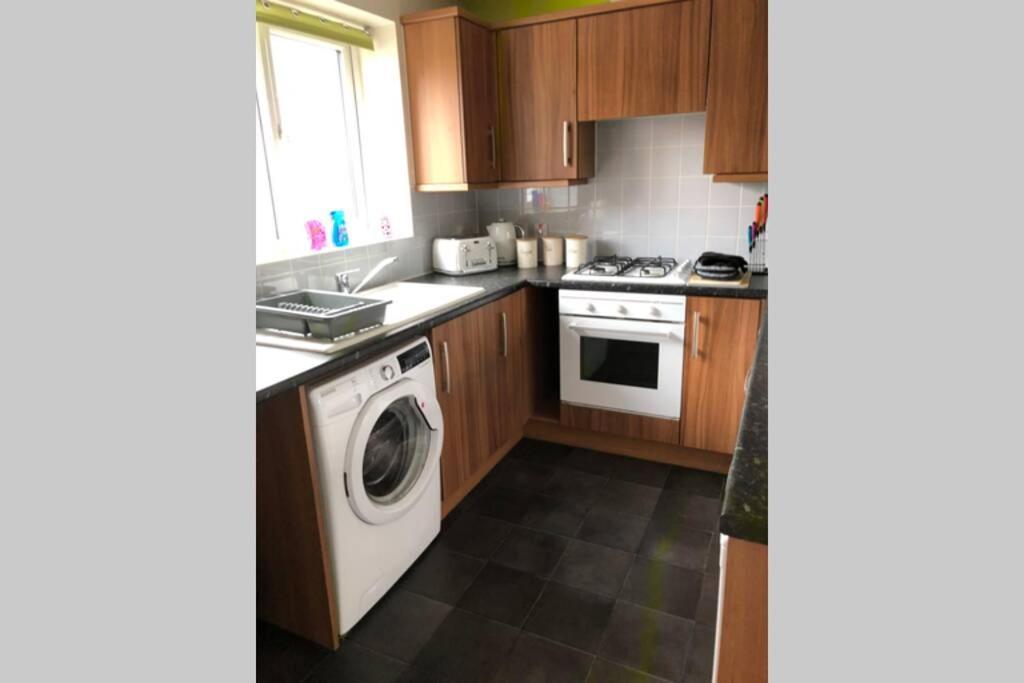 Dudley House **Staycation & Contractors** Sleeps 7 Tipton Zewnętrze zdjęcie